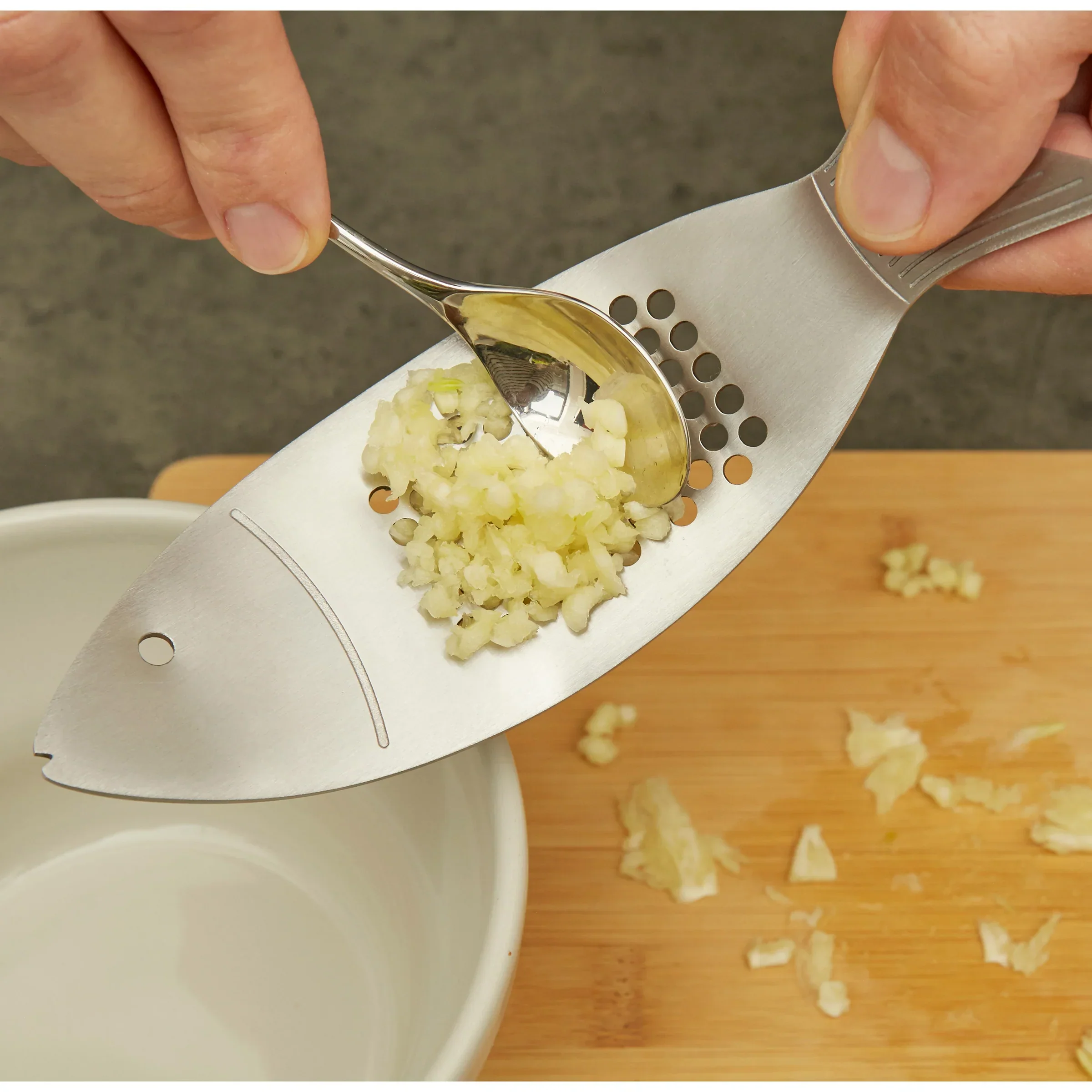 Kikkerland Fish Garlic Press - Image 3