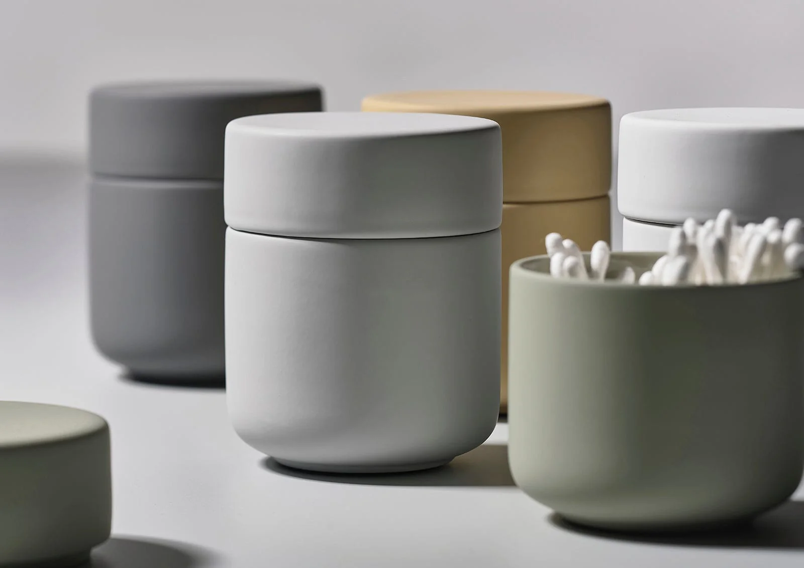 UME Jar With Lid - Image 23